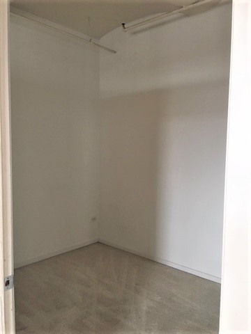500 South Clinton Street, Unit 611 Chicago, IL 60607 - Photo 9 of 19 a view of an empty room
