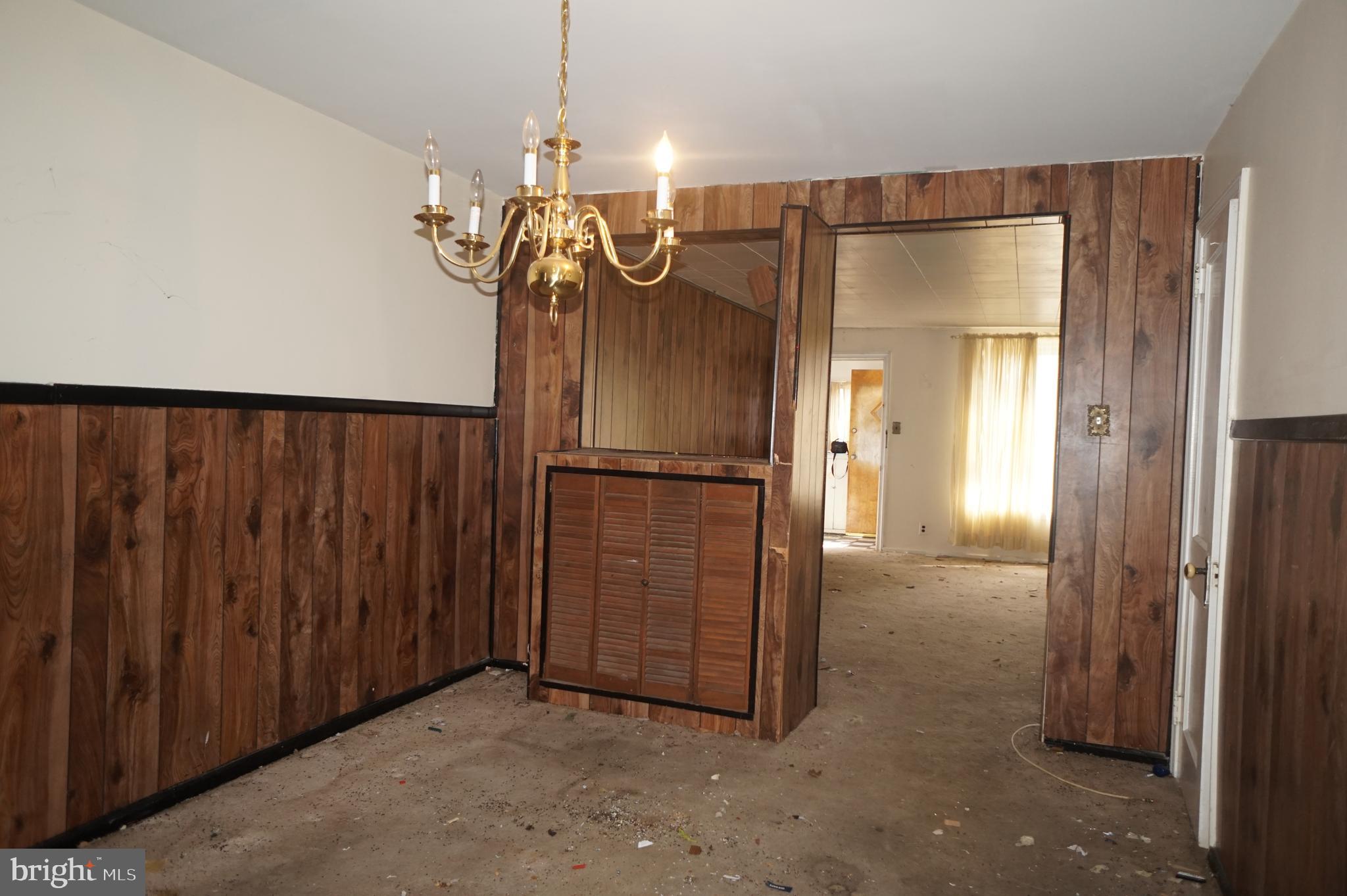 316 Maypole Road Upper Darby, PA 19082 - Photo 6 of 15 Diningroom