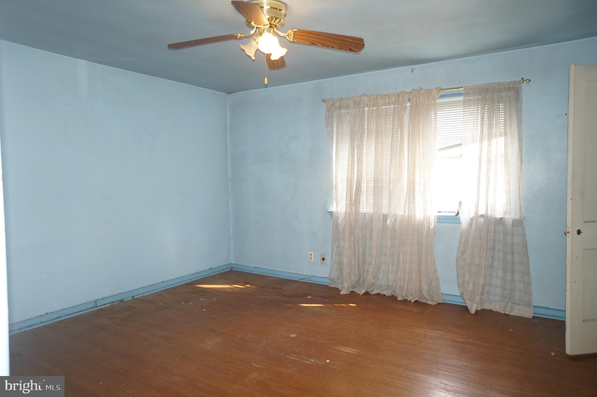 316 Maypole Road Upper Darby, PA 19082 - Photo 9 of 15 Bed 1