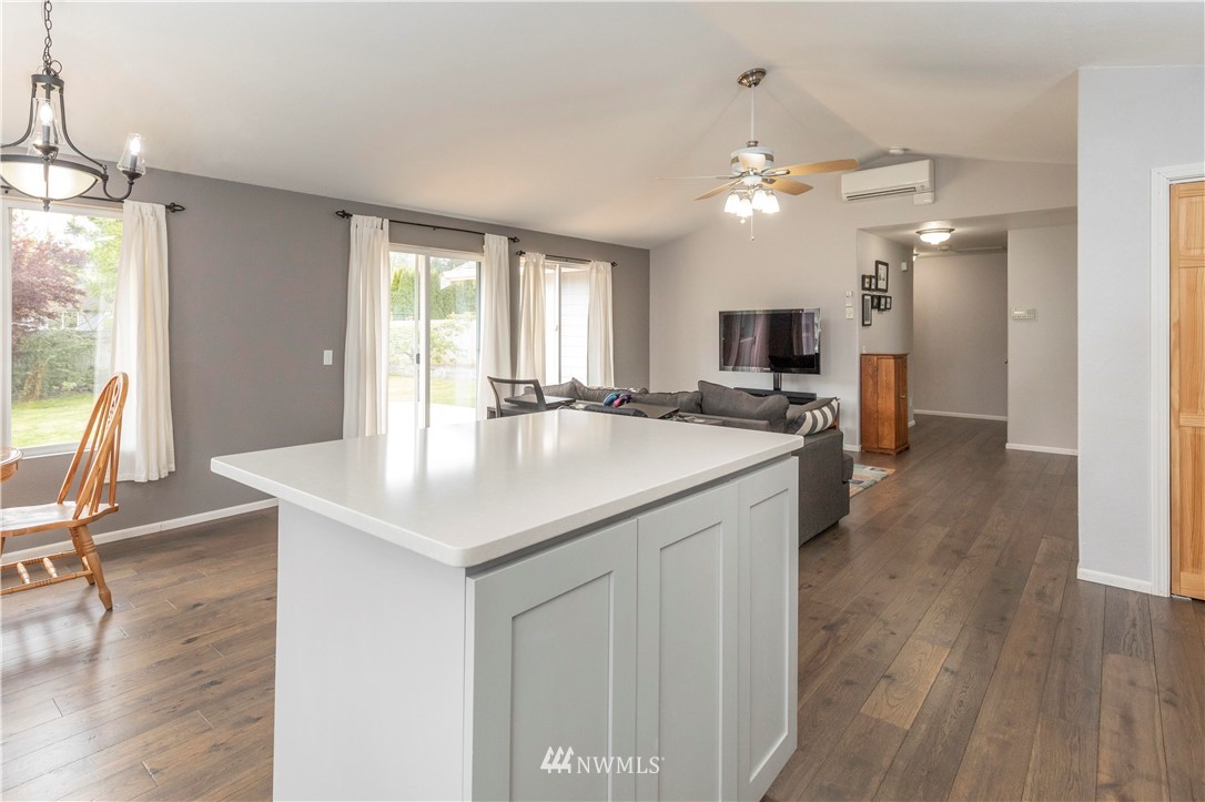 7302 East Raintree Lane Port Orchard, WA 98366 - Photo 12 of 34 Gallery Image 12