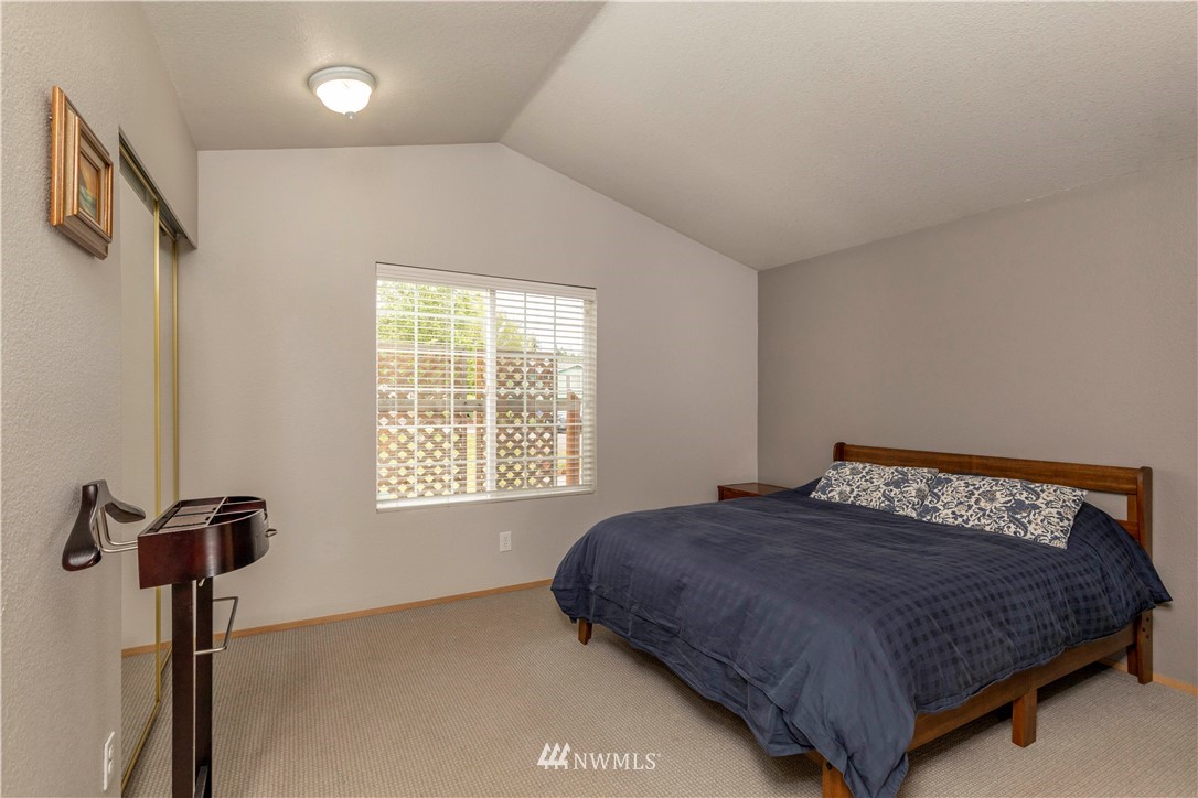 7302 East Raintree Lane Port Orchard, WA 98366 - Photo 15 of 34 Gallery Image 15