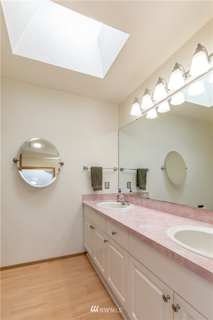 7302 East Raintree Lane Port Orchard, WA 98366 - Photo 18 of 34 Gallery Image 18
