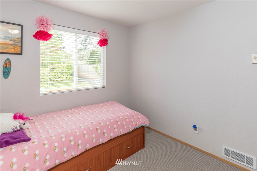 7302 East Raintree Lane Port Orchard, WA 98366 - Photo 25 of 34 Gallery Image 25