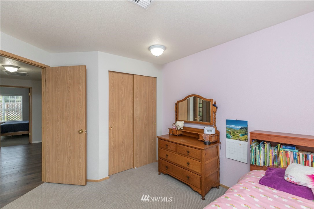 7302 East Raintree Lane Port Orchard, WA 98366 - Photo 26 of 34 Gallery Image 26
