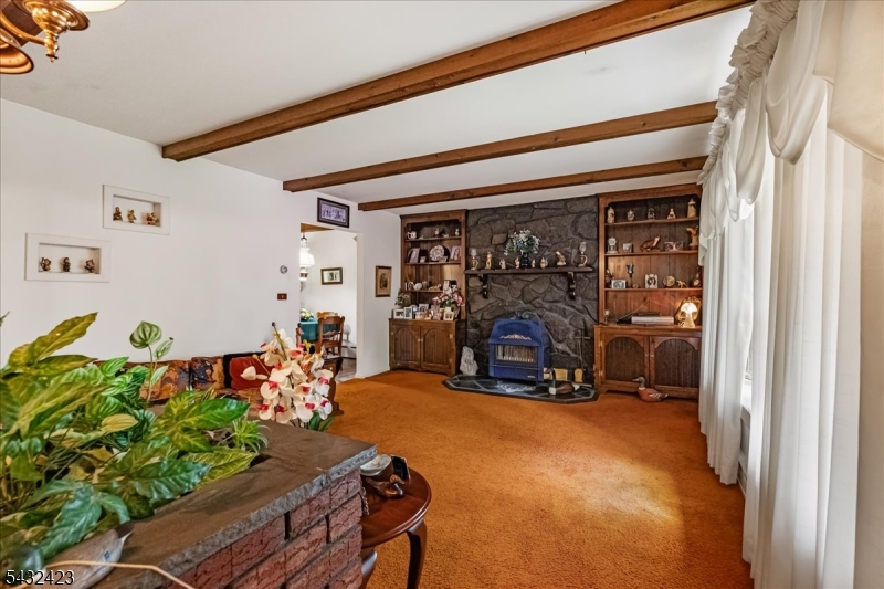 111 East Mountain Road Hillsborough, NJ 08844 - Photo 5 of 25