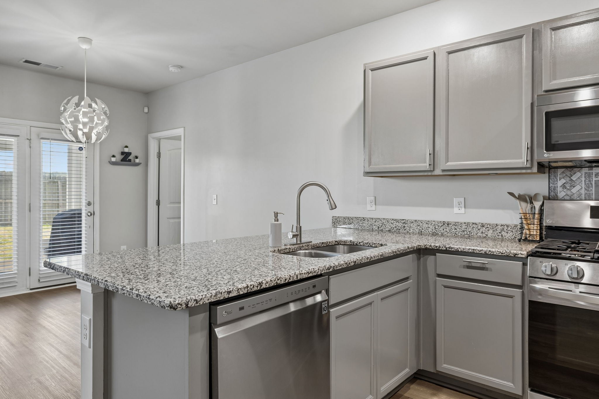 668 Prominence Road Columbia, TN 38401 - Photo 16 of 44