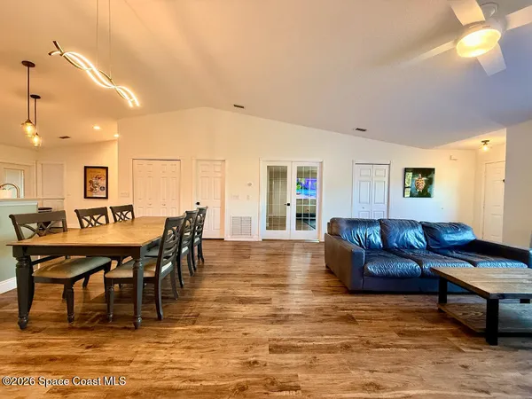 $595,000 | 9010 Central Avenue, Sebastian, FL 32976