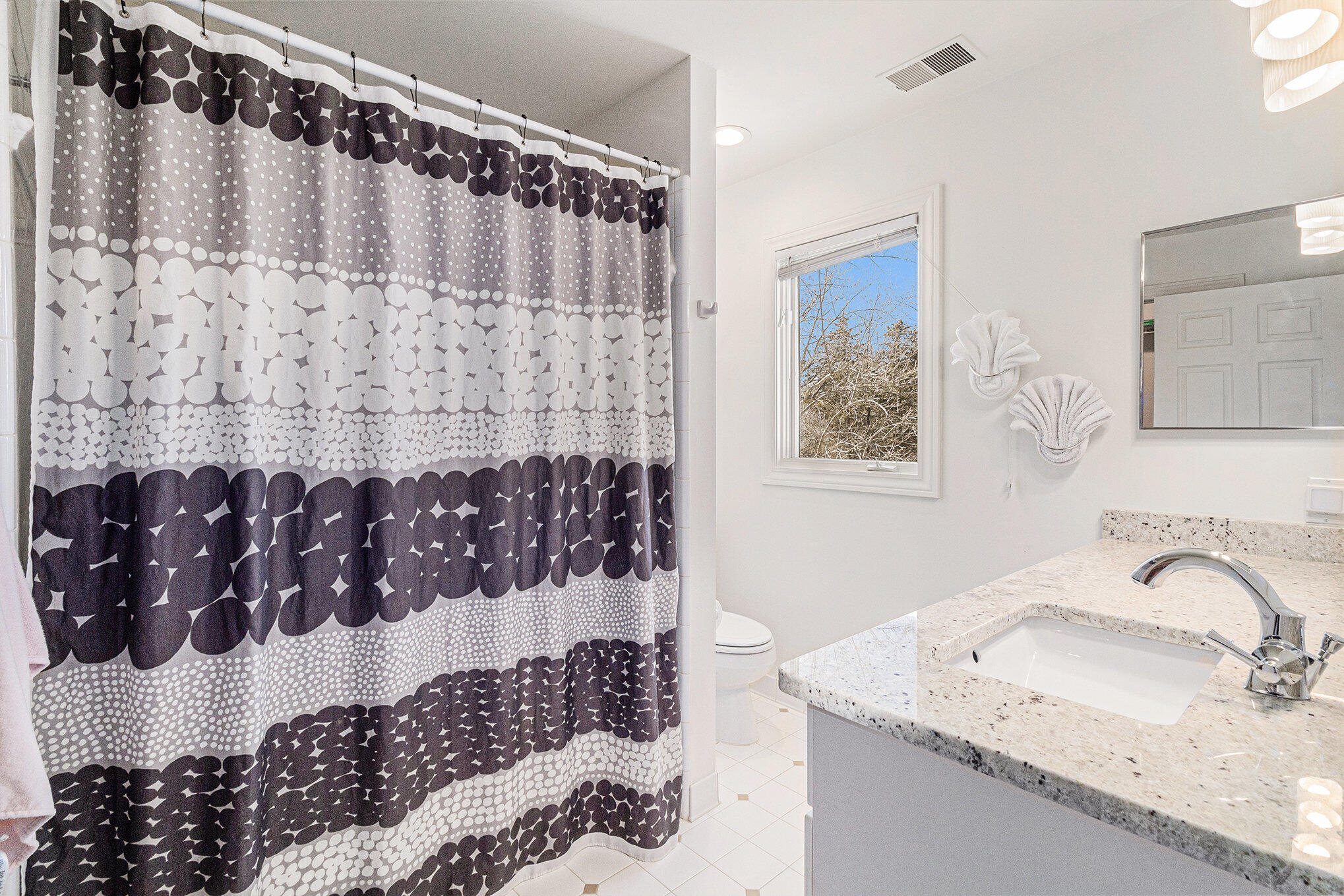 2555 Hickory Road Ann Arbor, MI 48103 - Photo 35 of 62 25d