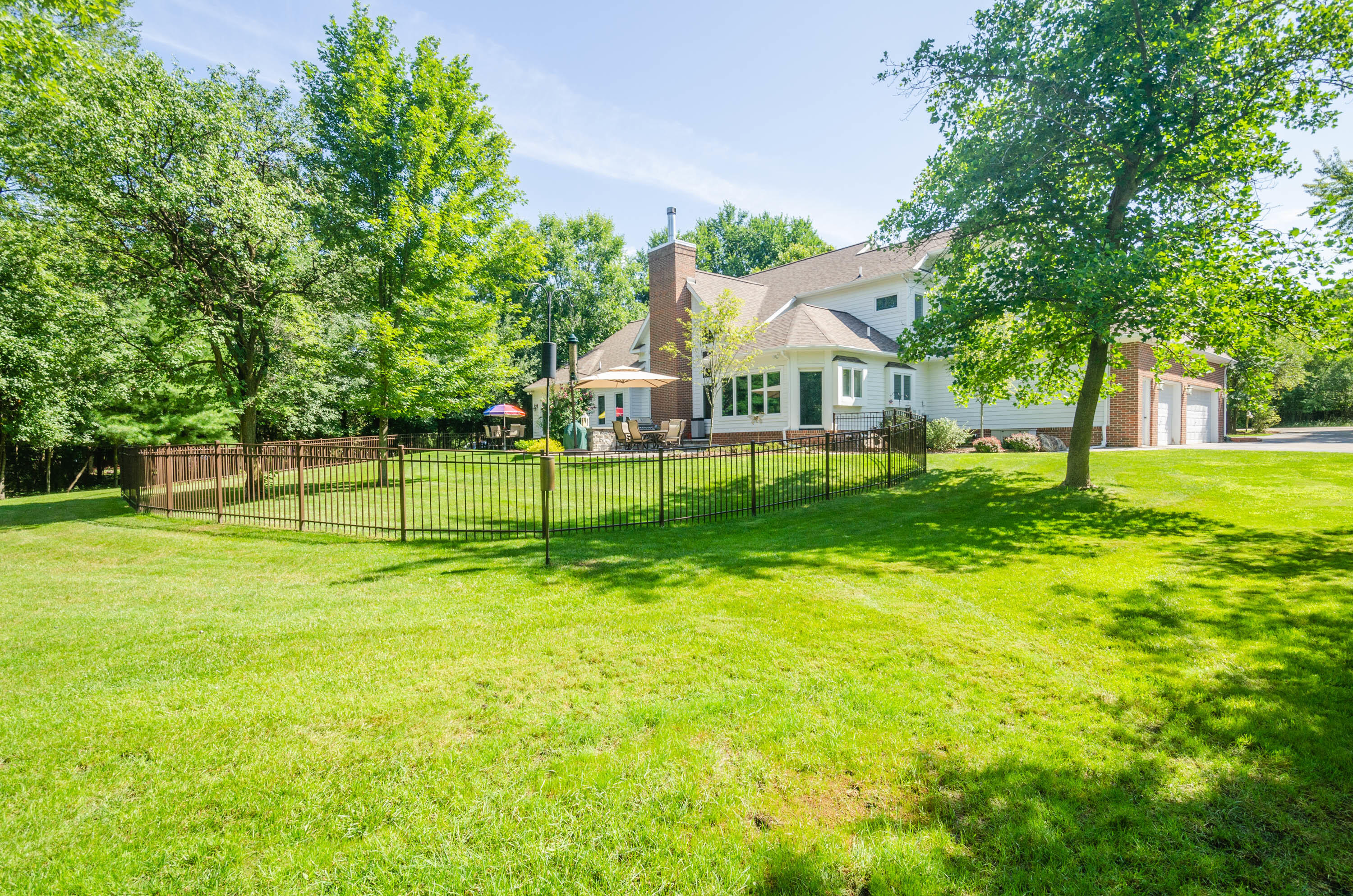 2555 Hickory Road Ann Arbor, MI 48103 - Photo 4 of 62 1c