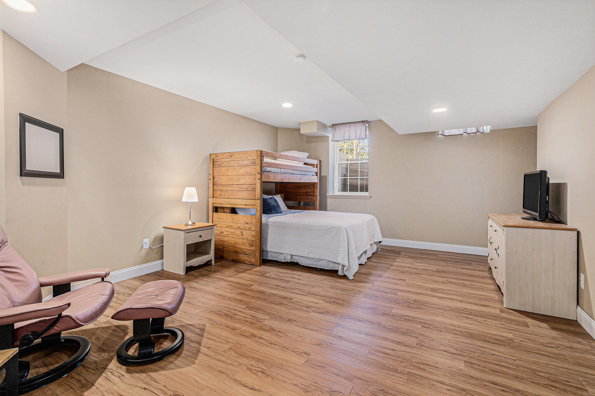 2555 Hickory Road Ann Arbor, MI 48103 - Photo 51 of 62 36