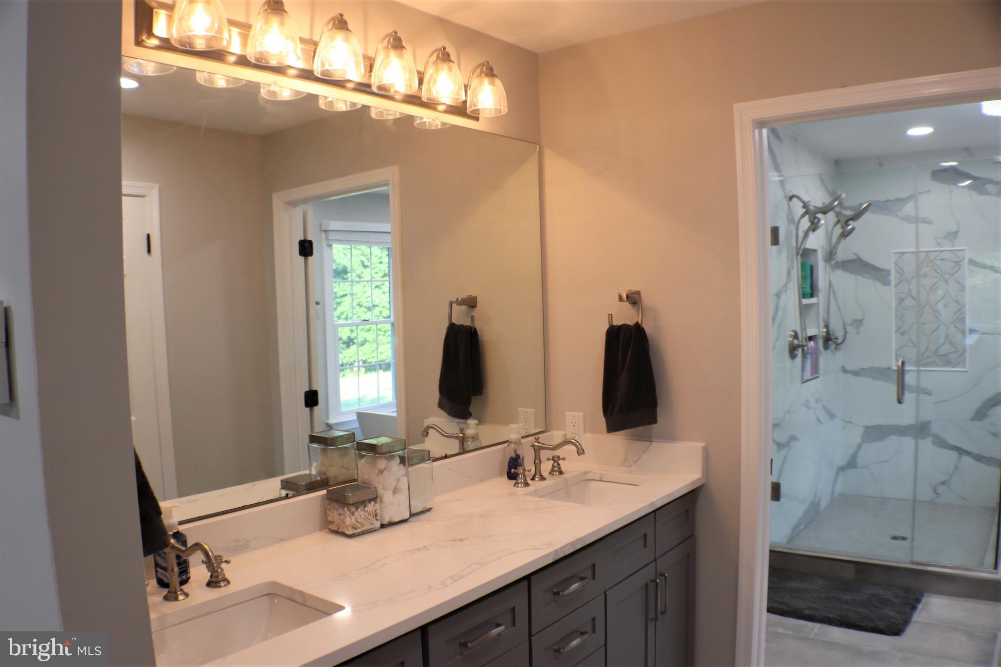 8205 Dry Ridge Road Montgomery Village, MD 20886 - Photo 19 of 44 Master Vanities