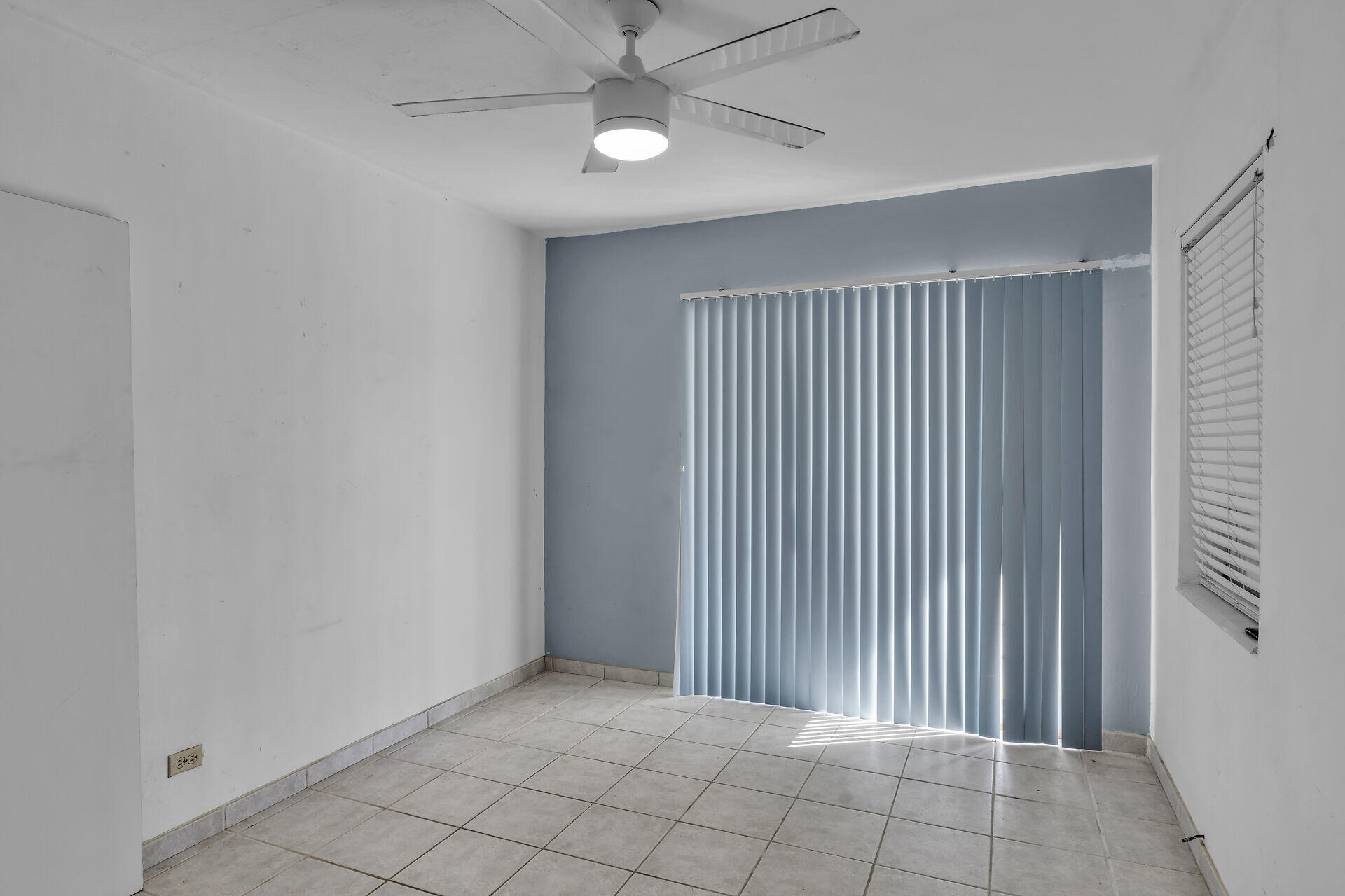 798 96th Street Marathon, FL 33050 - Photo 21 of 28 a view of an empty room with a window