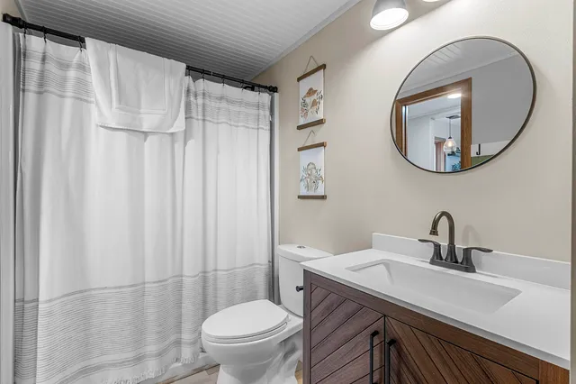 $669,900 | 5600 South Silver Lake Road, Laona, WI 54541