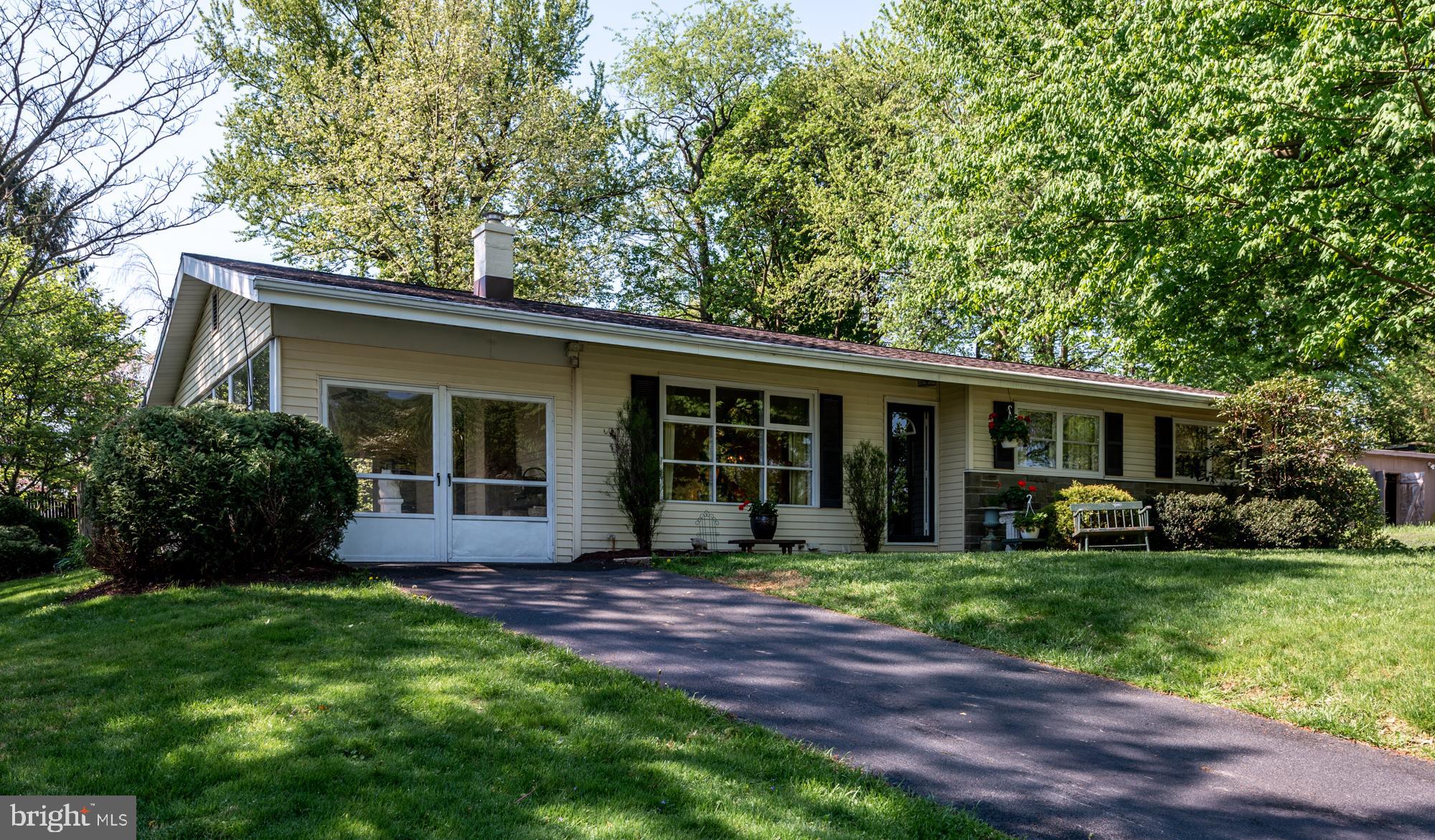 950 Cardinal Road Lancaster, PA 17601 - Photo 1 of 25 Gallery Image 1