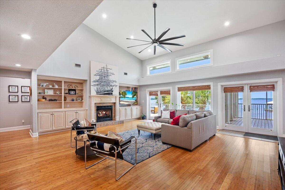 7813 Petersen Point Road Milton, FL 32583 - Photo 29 of 105