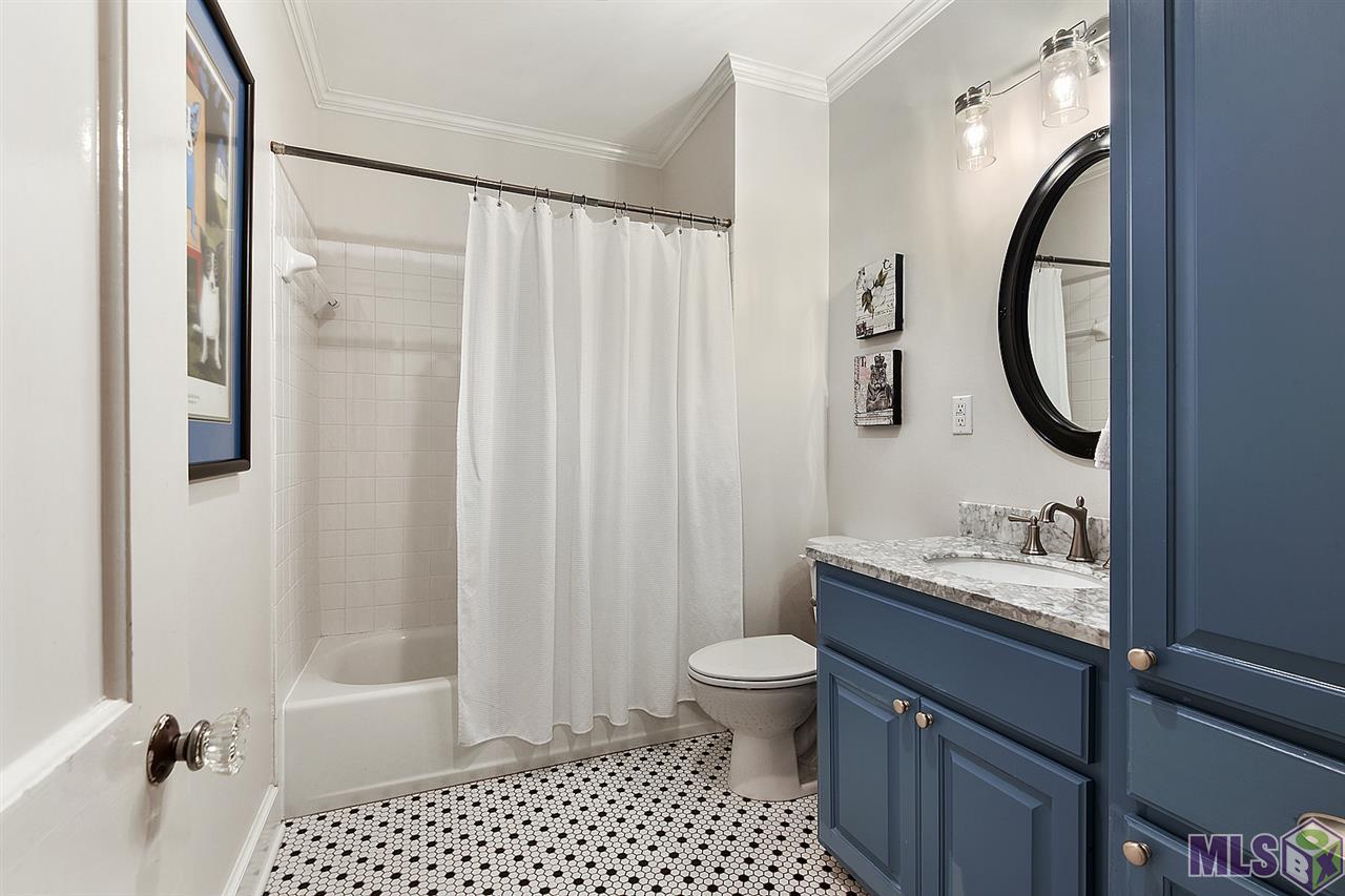 4239 Sweetbriar Street Baton Rouge, LA 70808 - Photo 12 of 19 Gallery Image 12