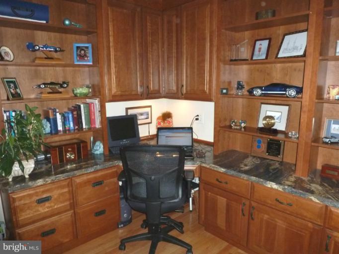 2552 Bear Den Road Frederick, MD 21701 - Photo 7 of 30 Interior (General)
