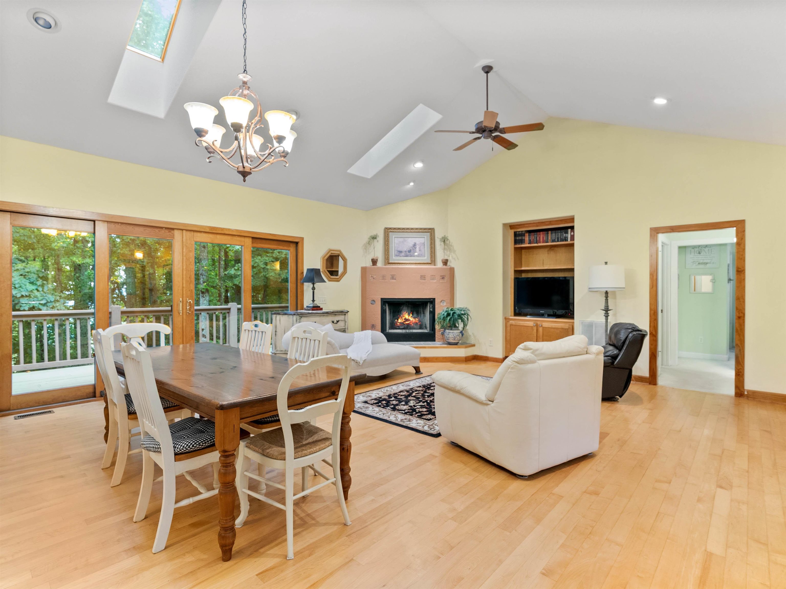 3 Rocky Gap Court Landrum, SC 29356 - Photo 4 of 28