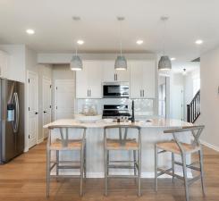 9273 Larimar Trail Eden Prairie, MN 55347 - Photo 4 of 13