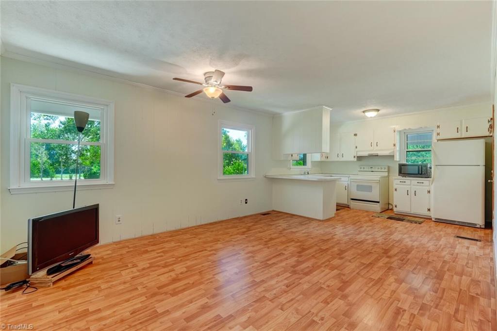 155 Gilliam Road Reidsville, NC 27320 - Photo 15 of 43 Gallery Image 15