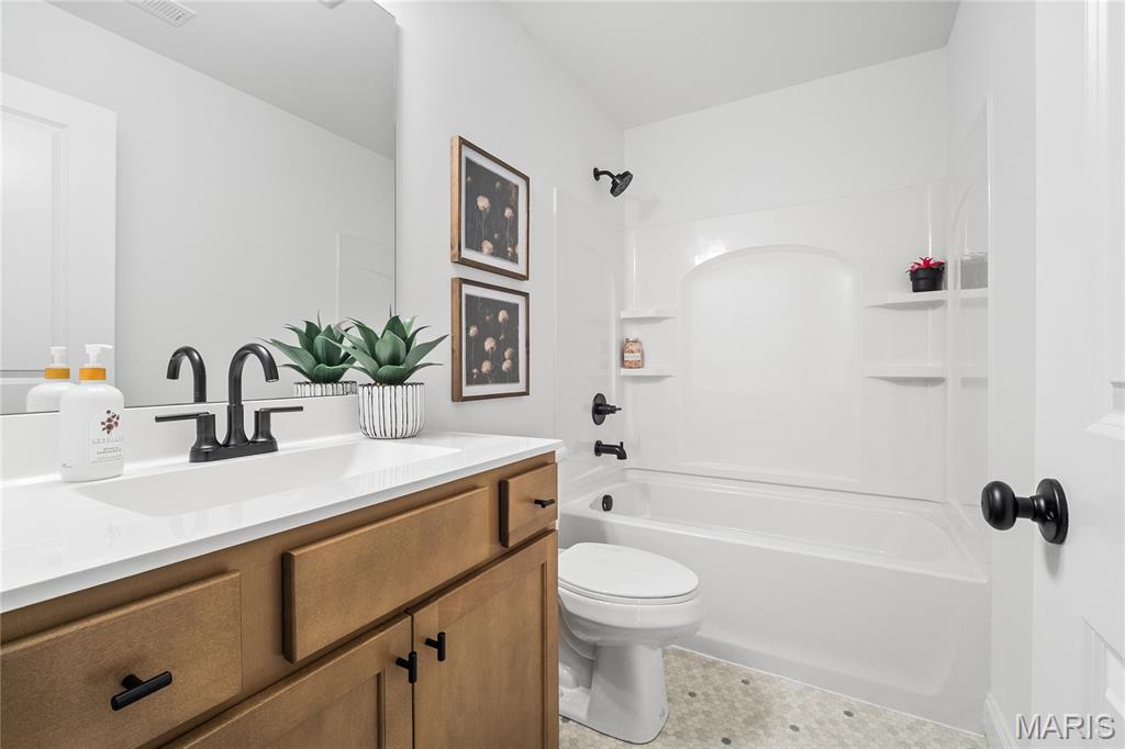 172 Sesame Loop St. Peters, MO 63303 - Photo 8 of 18