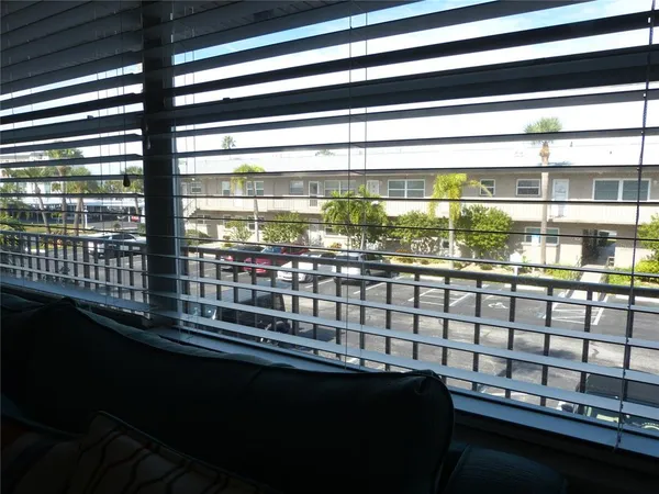 $1,895 | 2 Causeway Boulevard, Unit 206, Dunedin, FL 34698