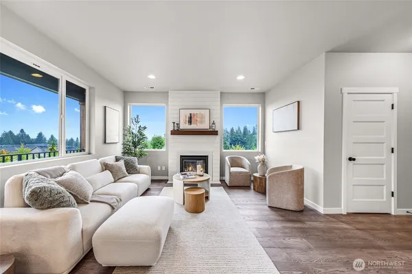 $915,000 | 9903 16th Place Southeast, Lake Stevens, WA 98258