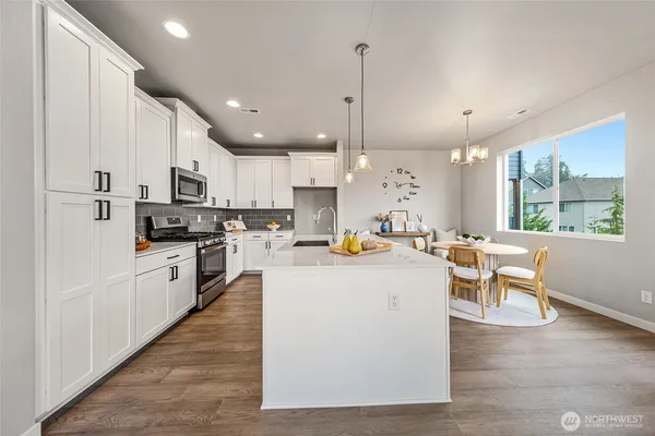 $915,000 | 9903 16th Place Southeast, Lake Stevens, WA 98258