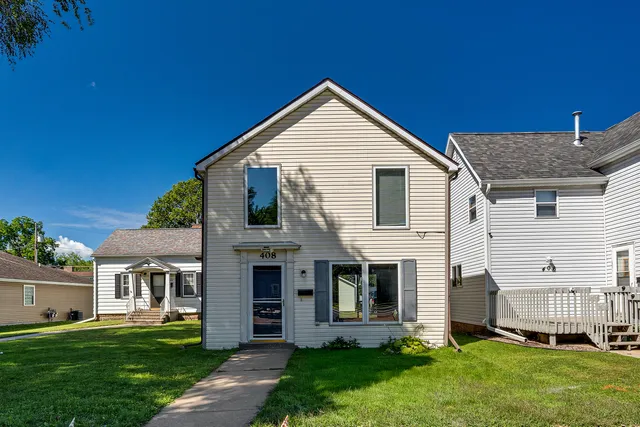 $179,900 | 408 South Court Street, Sparta, WI 54656
