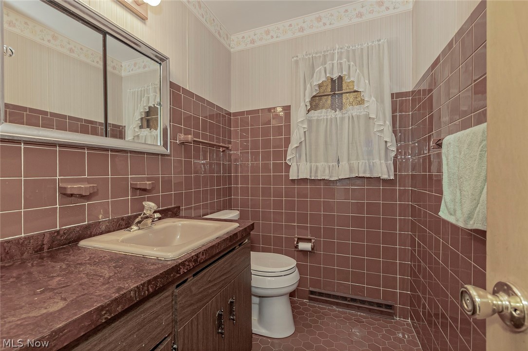 23800 Chardon Road Euclid, OH 44117 - Photo 16 of 31 Gallery Image 16