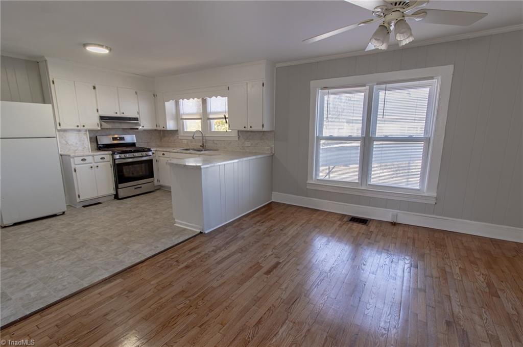 319 Cherry Street Eden, NC 27288 - Photo 7 of 22