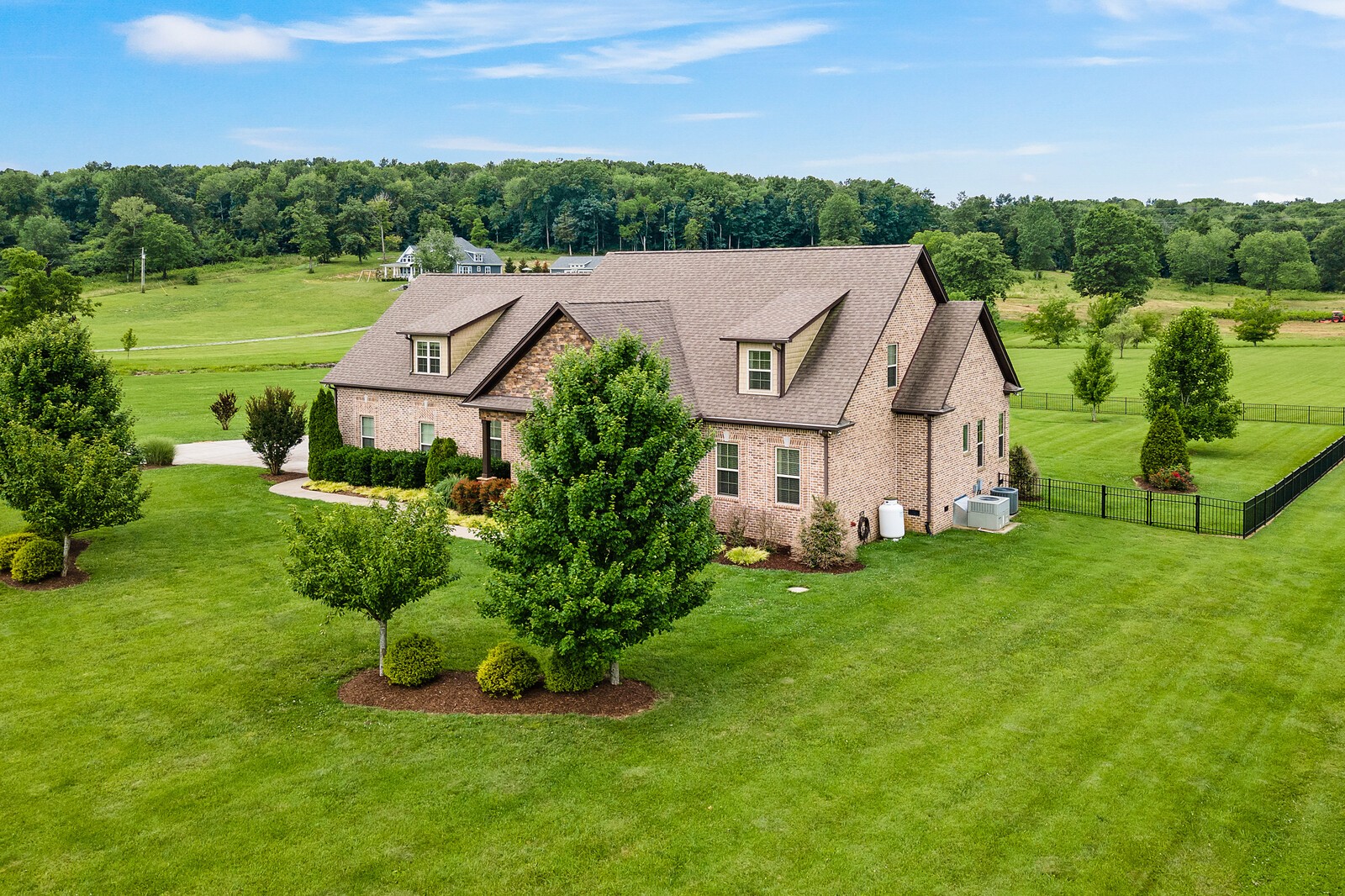 2690 Old Shannon Road Lebanon, TN 37090 - Photo 3 of 66 Gallery Image 3