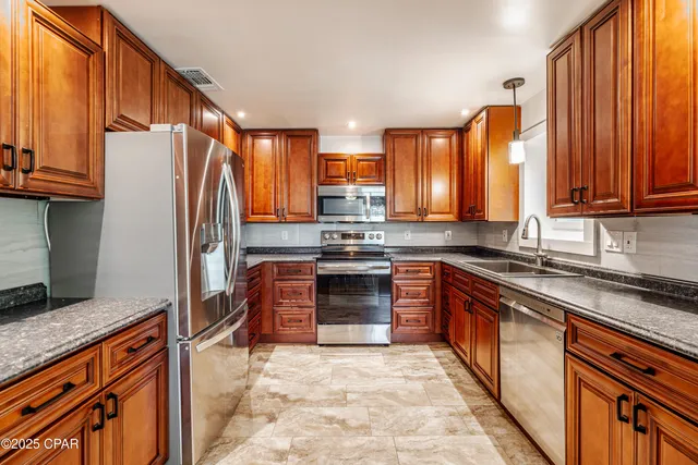 $2,000 | 1207 Buena Vista Boulevard, Panama City, FL 32401