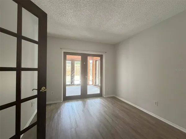 $2,500 | 3781 Lake Shore Drive, Palm Harbor, FL 34684