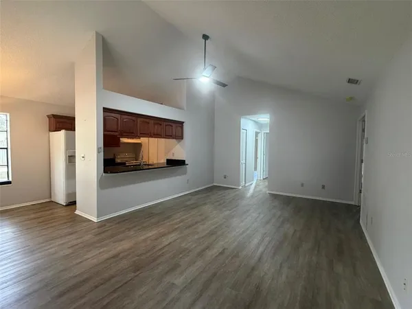 $2,500 | 3781 Lake Shore Drive, Palm Harbor, FL 34684