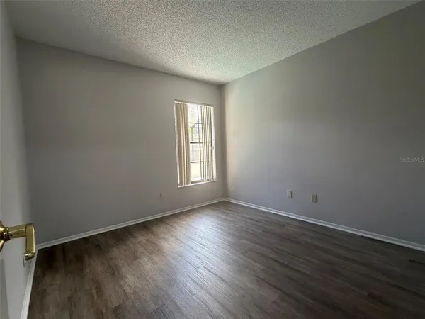 $2,500 | 3781 Lake Shore Drive, Palm Harbor, FL 34684