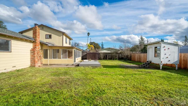 $775,000 | 1680 Russell Avenue, Santa Rosa, CA 95403