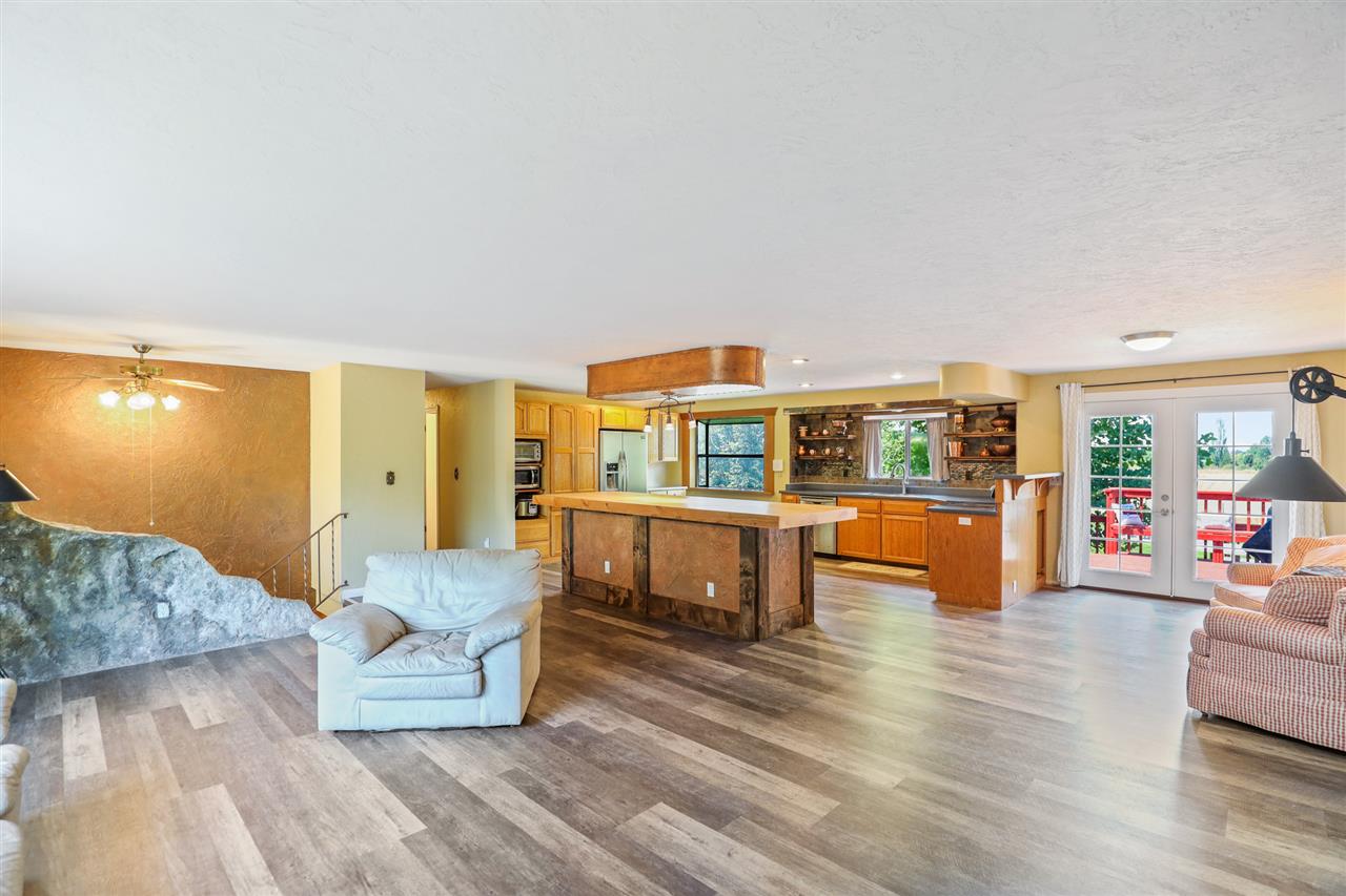 3823 North Stevenson Road Otis Orchards, WA 99027 - Photo 2 of 25 Gallery Image 2