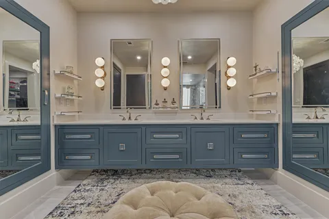 $1,795,000 | 15 Atrium Woods Court, The Woodlands, TX 77381