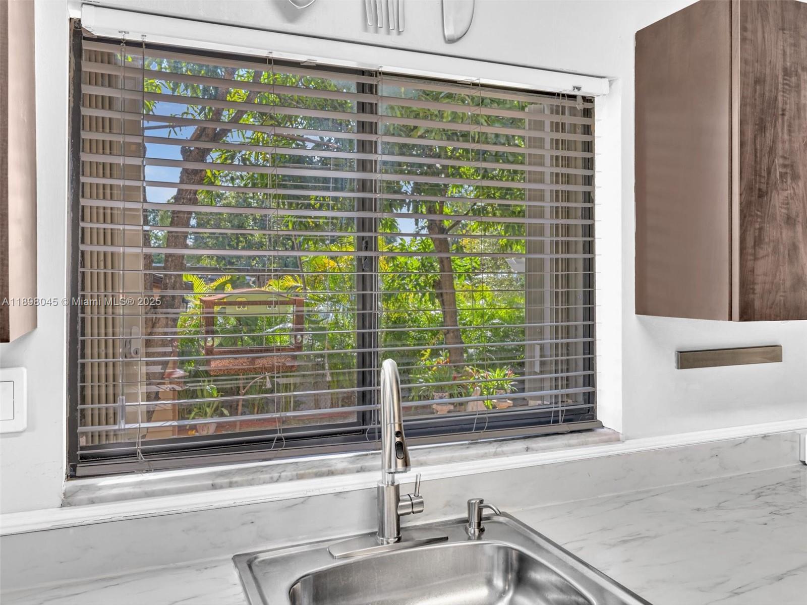 6460 Southwest 2nd Street Miami, FL 33144 - Photo 35 of 48