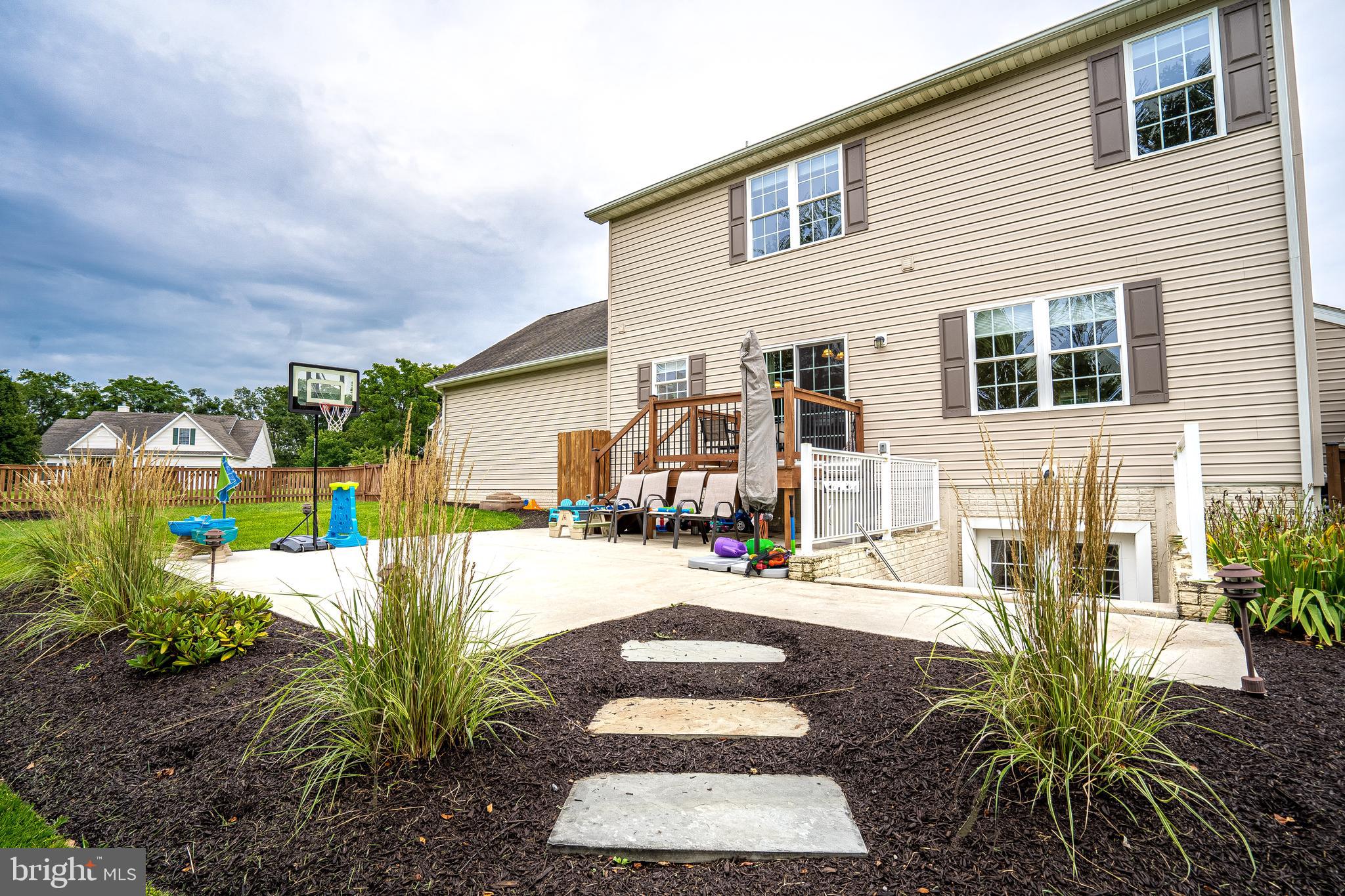 831 Rivanna Run Falling Waters, WV 25419 - Photo 7 of 64 Gallery Image 7