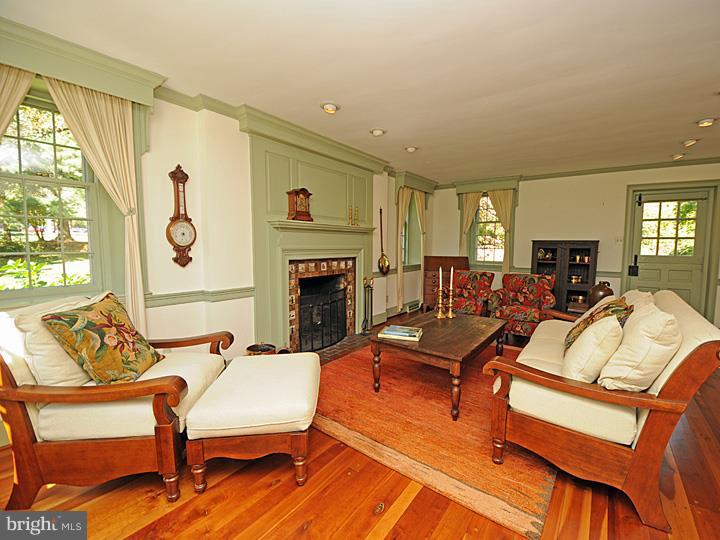 667 Dale Road Bryn Athyn, PA 19006 - Photo 3 of 23 Gallery Image 3