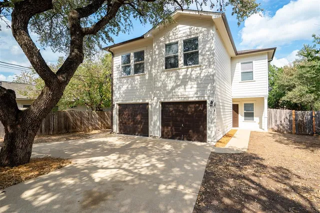 $2,500 | 3316 Blumie Street, Unit B, Austin, TX 78745