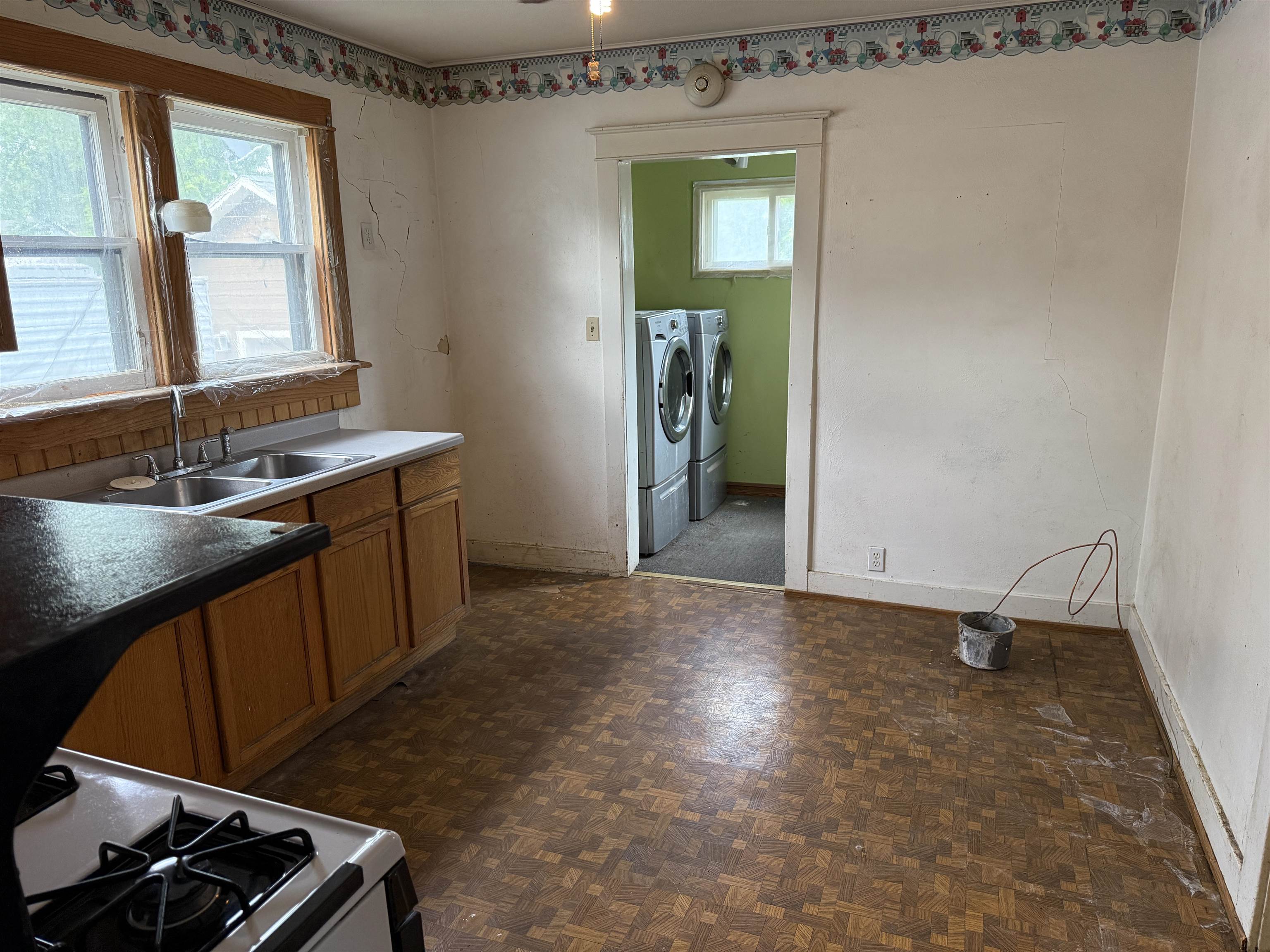 1473 South Float Avenue Freeport, IL 61032 - Photo 5 of 14