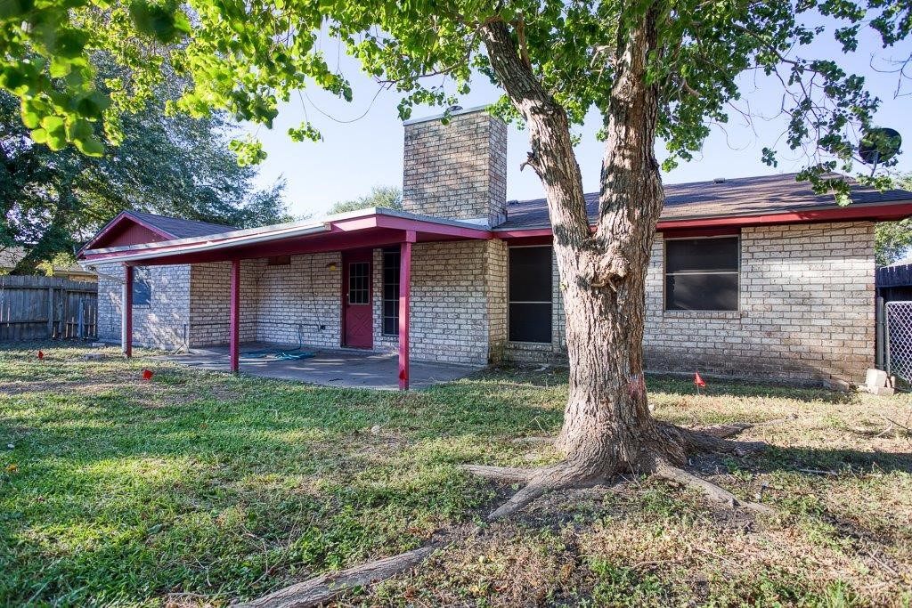 102 Timber Trail Circle Portland, TX 78374 - Photo 28 of 28 a front view of a house with a yard
