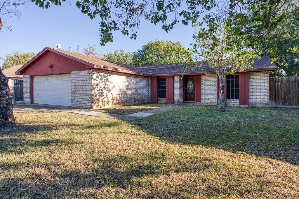 102 Timber Trail Circle Portland, TX 78374 - Photo 3 of 28 a view of a house with a yard