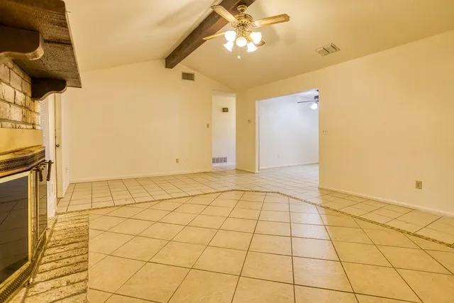 a view of a livingroom with painted walls