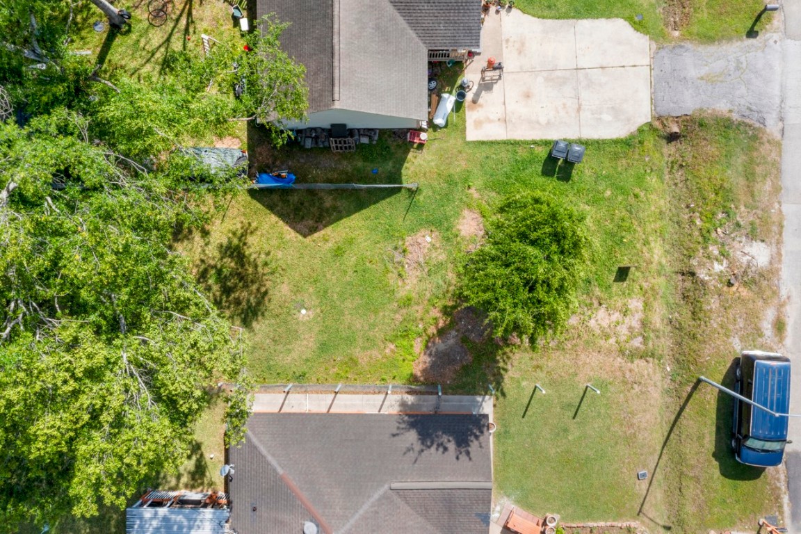 7609 Red Robin Lane Houston, TX 77075 - Photo 9 of 10