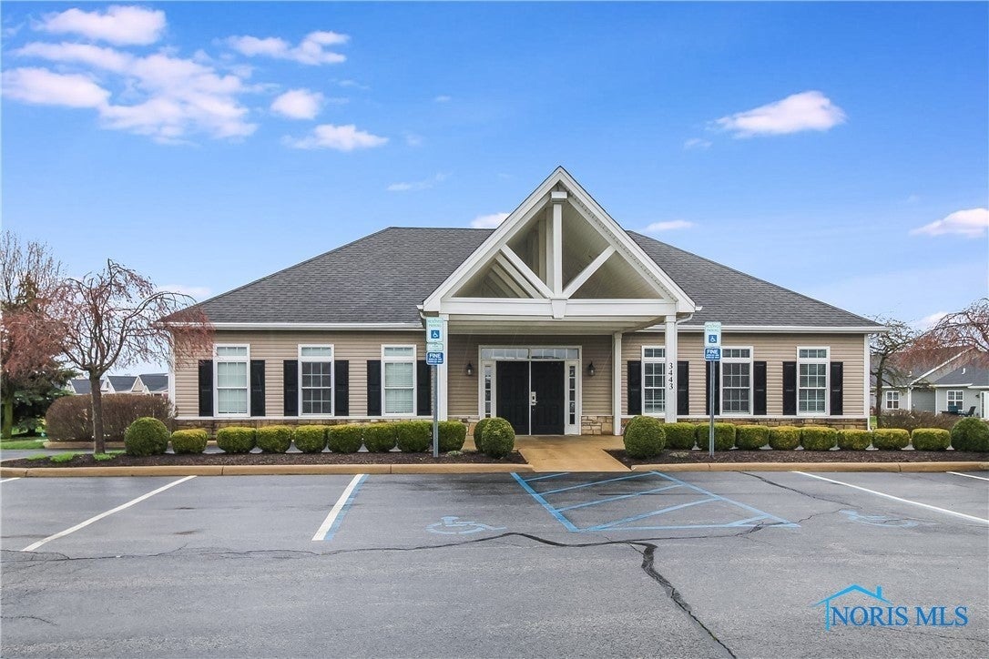 2463 Cross Ridge Road Perrysburg, OH 43551 - Photo 2 of 4 Clubhouse