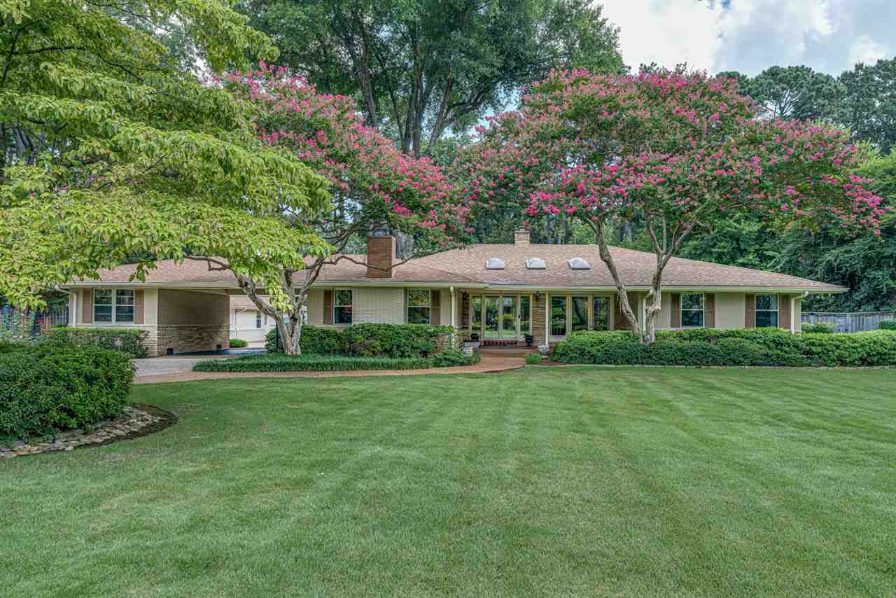 4570 Chickasaw Road Memphis, TN 38117 - Photo 1 of 21